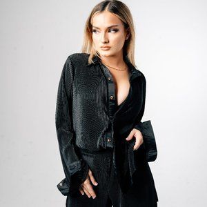 Pleated Plissé two-piece pants Set. Black